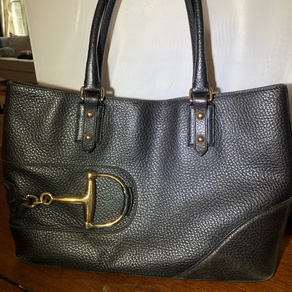 💗PRICE DROP💗Authentic GUCCI handbag, $1200retail